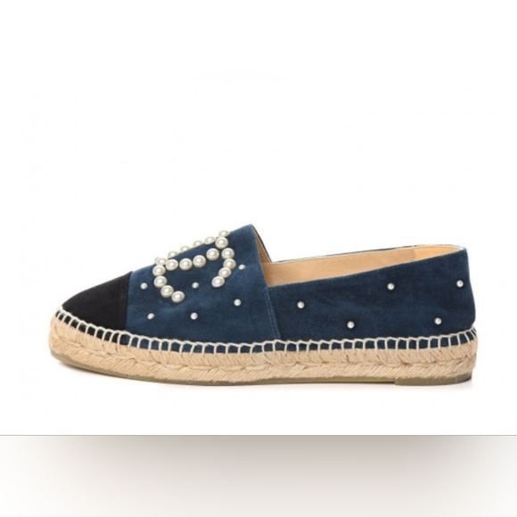 CHANEL Suede Pearl CC Espadrilles - Picture 3 of 16